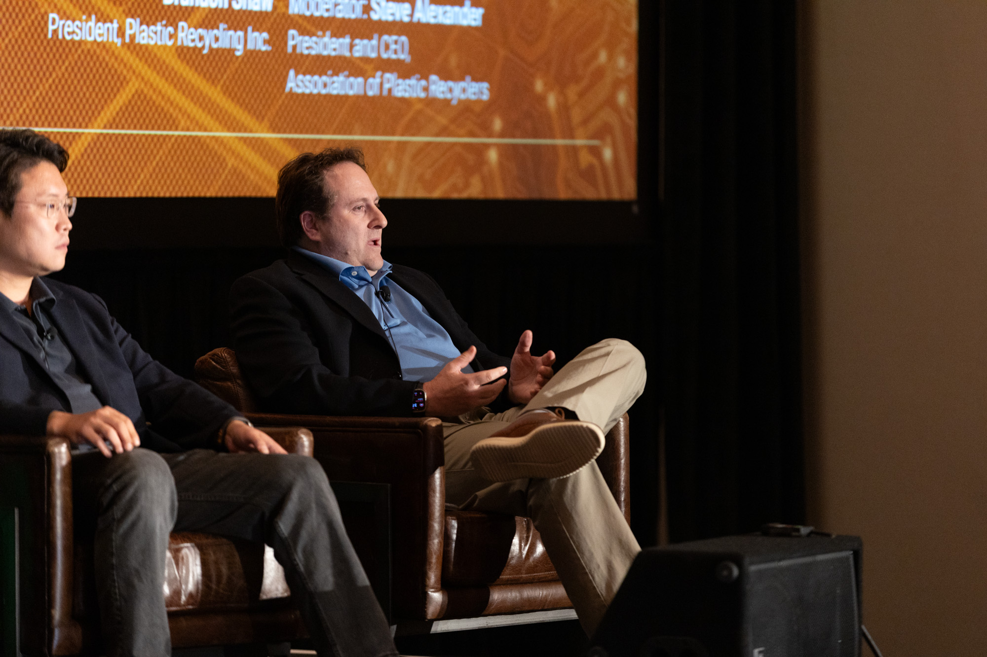 Electronic Plastics Recycling 150_E-Scrap_2024_Conference_photo_by_meetbigwave.com Clive at e-scrap recycling conference